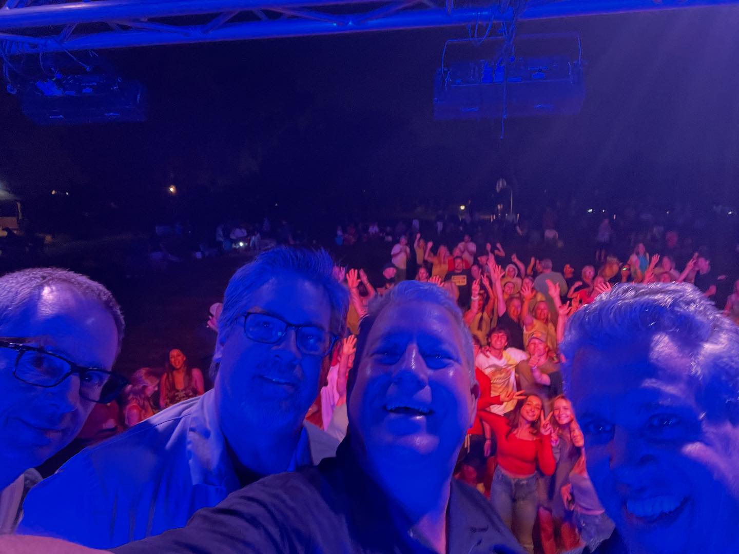 Hey Friends, we’re back! Hope to see you all at Tony Pepperoni’s in Aliso Viejo - Saturday, November 9th from 6:30pm to 9:30. Come down and enjoy some good music, food and drinks 🎶 🍕 🍻